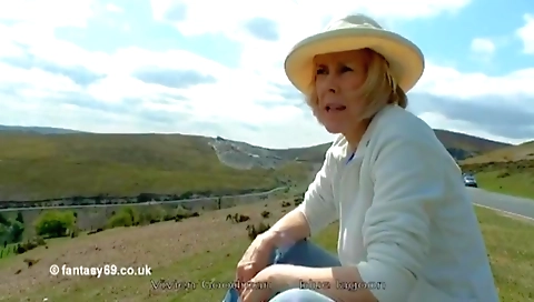 Hazel May, Vivien Goodman Goes Naked Outdoors
