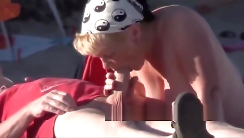couples sex in the beach