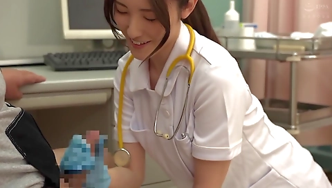 791_UMD003_1030_Mature Nurse