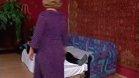 Nice Titts Granny R20