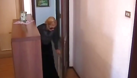 Italian granny is drilled in shower