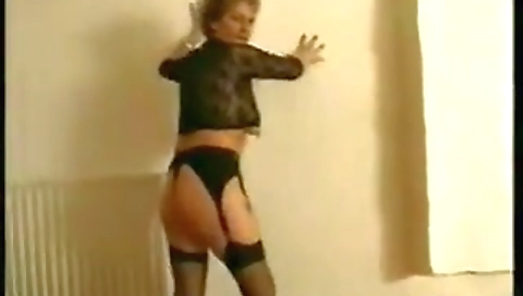 GRANNY FUCKS BLACK GUY